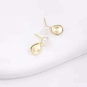 Modern Drop Pearl Earrings